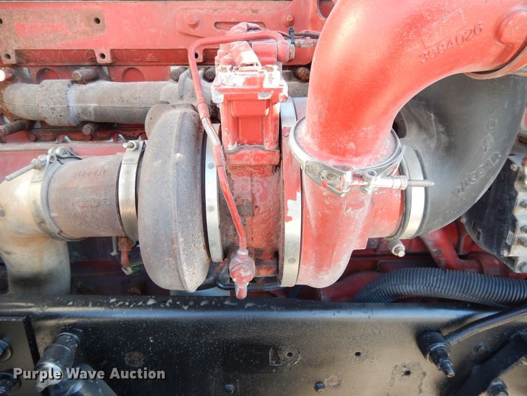 image for item DE5801 2009 Peterbilt 386  semi truck