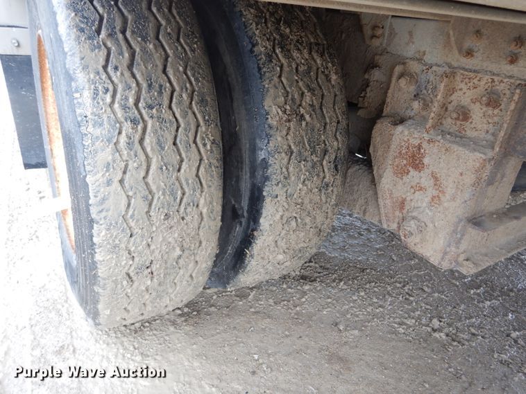 image for item DF3013 2008 Eby livestock trailer