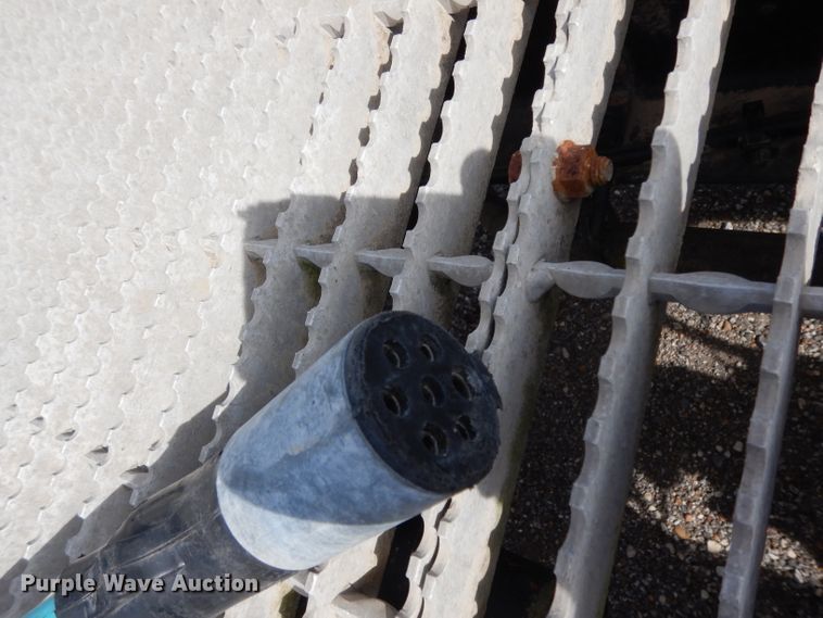 image for item DH2411 2007 Mack CXN semi truck