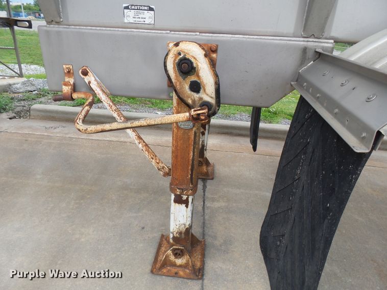 image for item DH3775 1997 Walker tank trailer