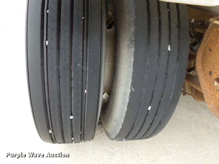 image for item DH3775 1997 Walker tank trailer