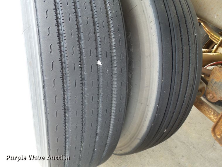 image for item DH3775 1997 Walker tank trailer