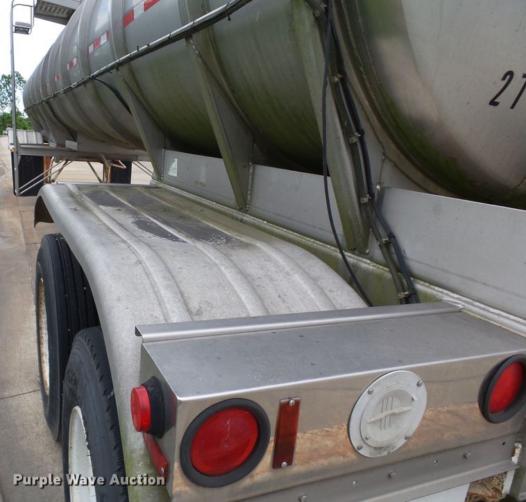 image for item DH3775 1997 Walker tank trailer