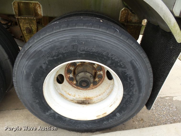 image for item DH3775 1997 Walker tank trailer