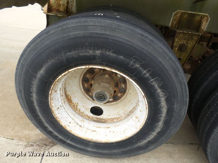 image for item DH3775 1997 Walker tank trailer