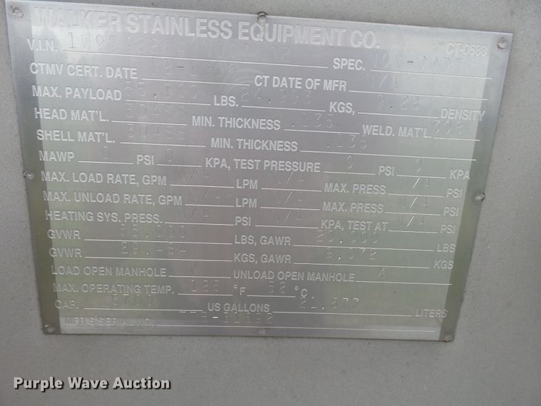 image for item DH3775 1997 Walker tank trailer