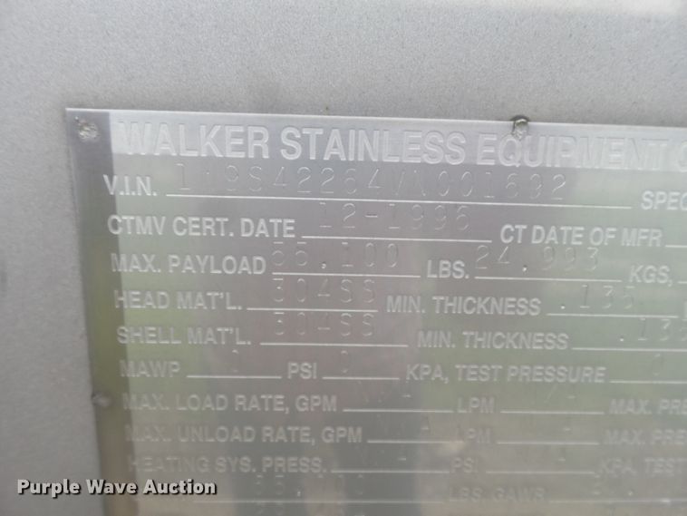 image for item DH3775 1997 Walker tank trailer