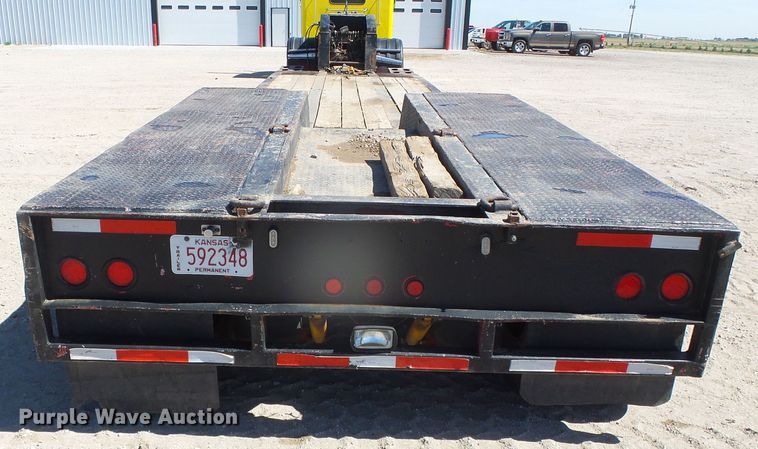 image for item DH4946 1990 Trail King TK100-DGP488 lowboy equipment trailer