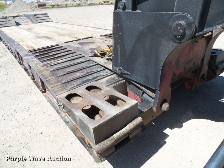 image for item DH4946 1990 Trail King TK100-DGP488 lowboy equipment trailer