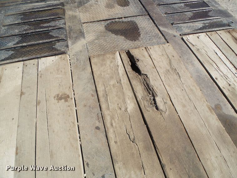 image for item DH4946 1990 Trail King TK100-DGP488 lowboy equipment trailer