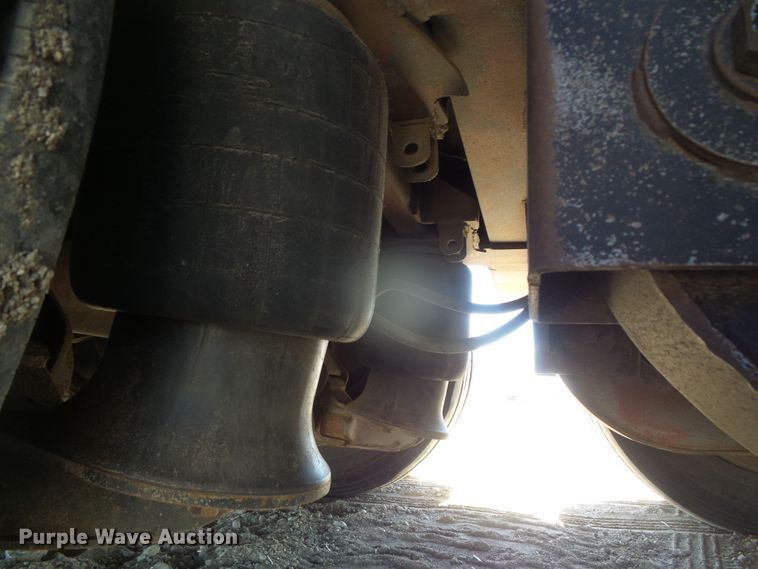 image for item DH4946 1990 Trail King TK100-DGP488 lowboy equipment trailer