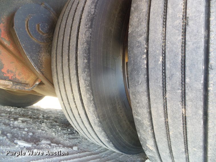 image for item DH4946 1990 Trail King TK100-DGP488 lowboy equipment trailer