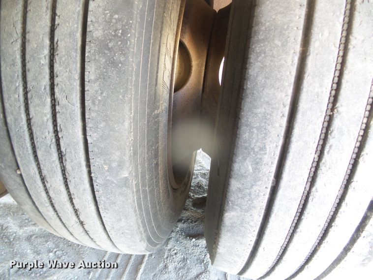 image for item DH4946 1990 Trail King TK100-DGP488 lowboy equipment trailer