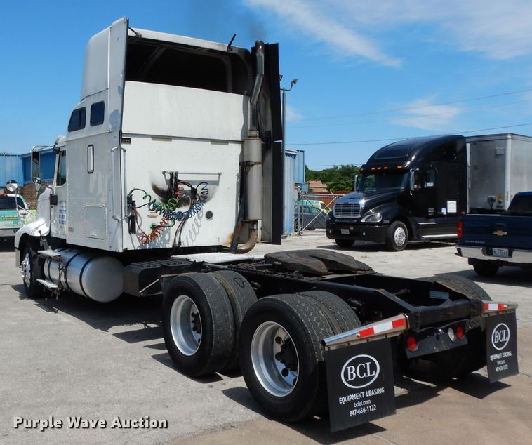 image for item DH5349 2007 International 9400i semi truck