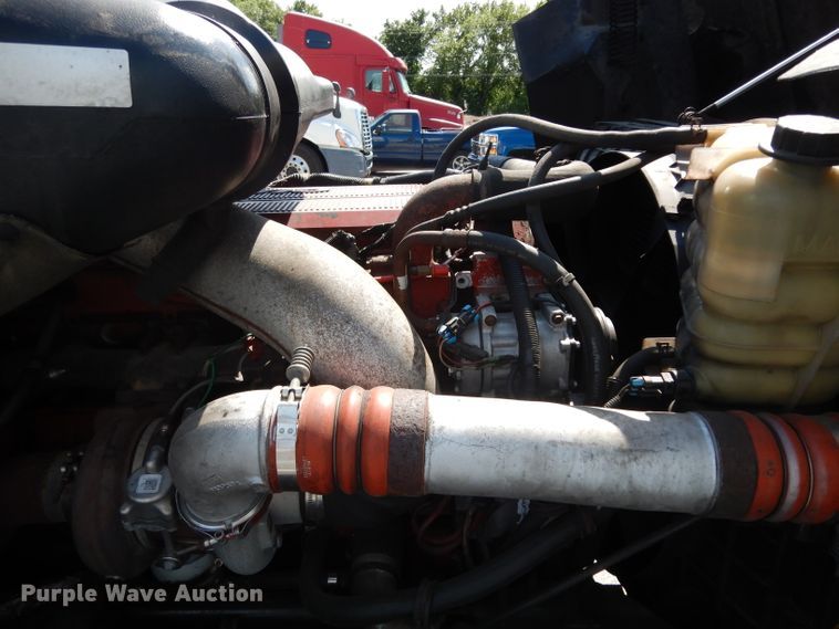 image for item DH5349 2007 International 9400i semi truck