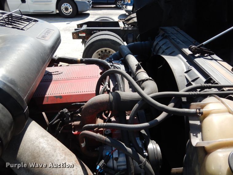 image for item DH5349 2007 International 9400i semi truck