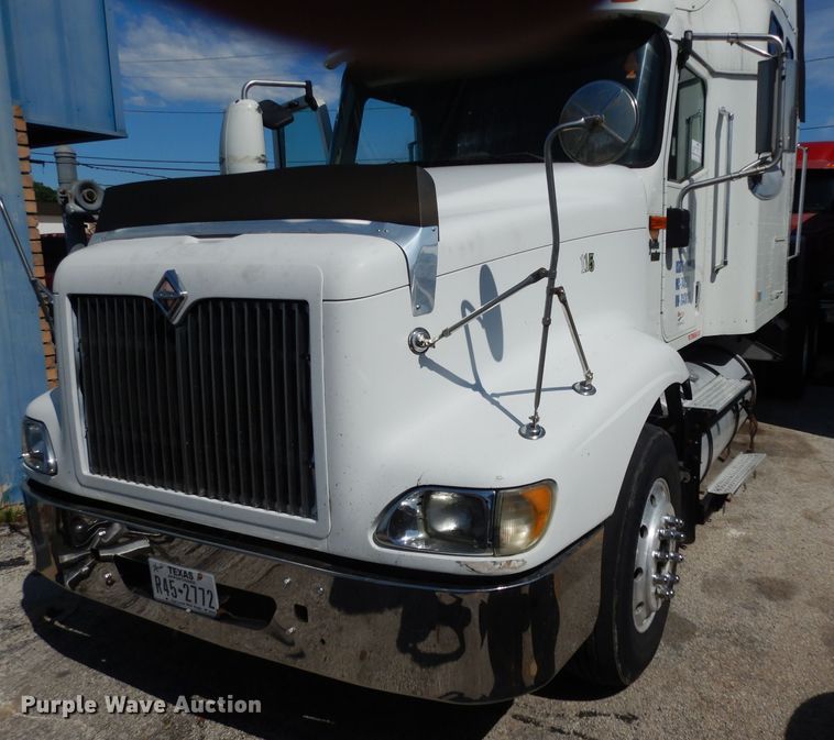 image for item DH5349 2007 International 9400i semi truck