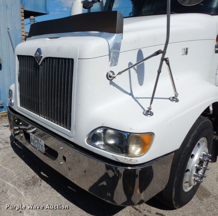 image for item DH5349 2007 International 9400i semi truck
