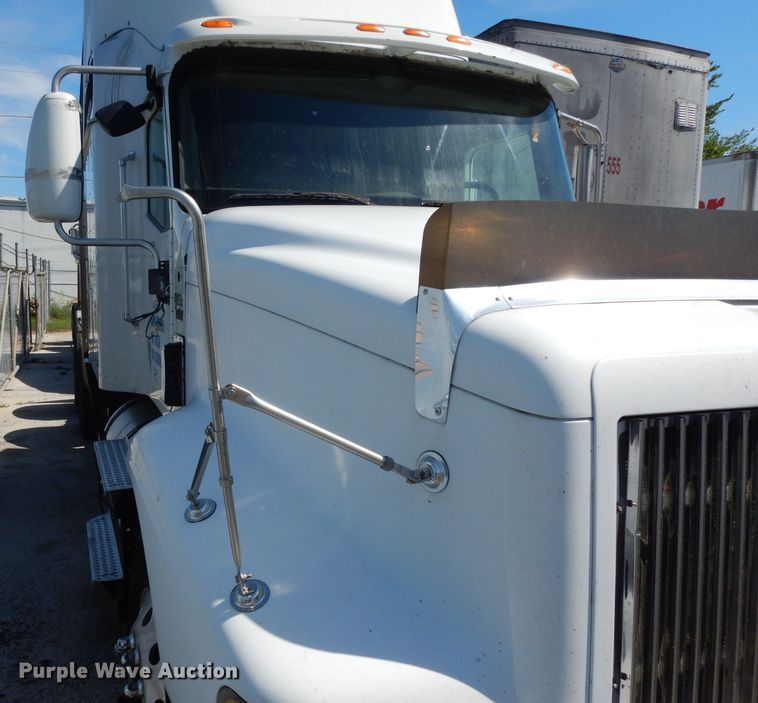 image for item DH5349 2007 International 9400i semi truck