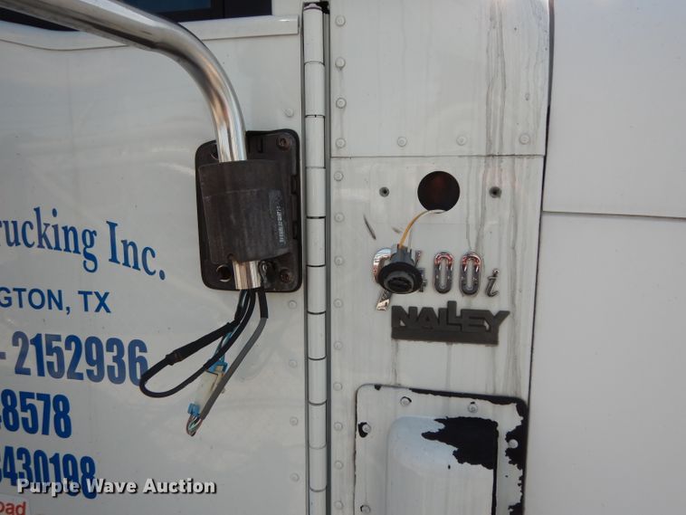 image for item DH5349 2007 International 9400i semi truck