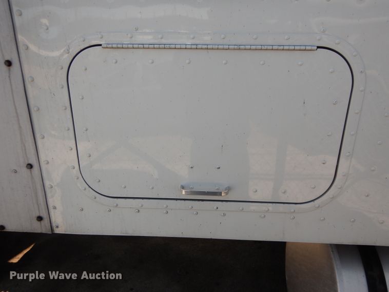 image for item DH5349 2007 International 9400i semi truck