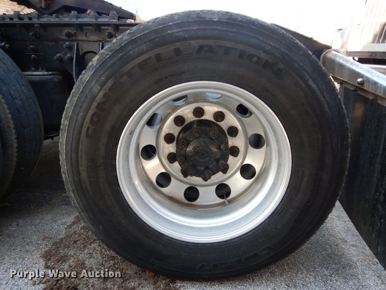 image for item DH5349 2007 International 9400i semi truck