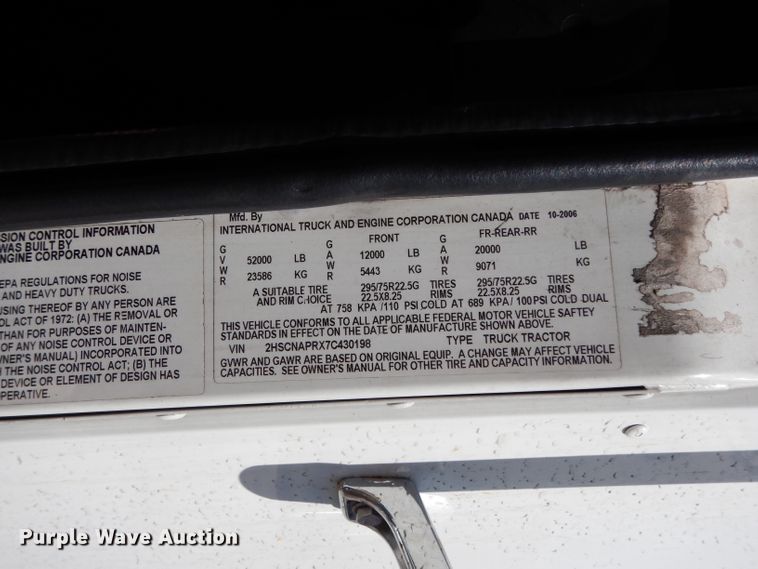 image for item DH5349 2007 International 9400i semi truck