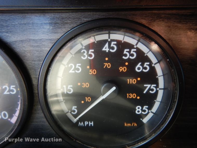 image for item DH5350 2007 Freightliner Columbia  semi truck