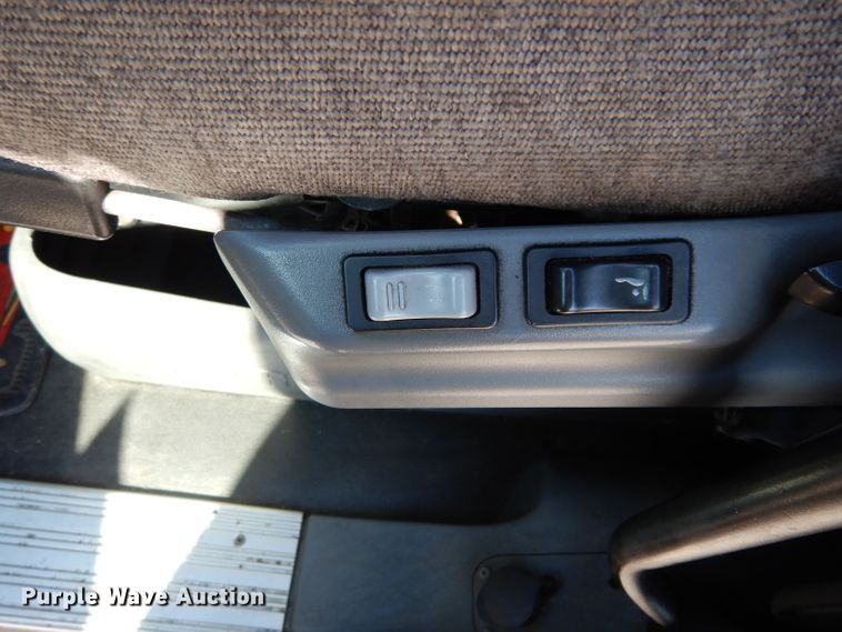 image for item DH5350 2007 Freightliner Columbia  semi truck