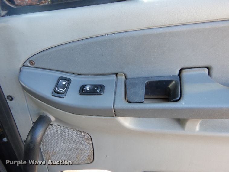 image for item DH5350 2007 Freightliner Columbia  semi truck