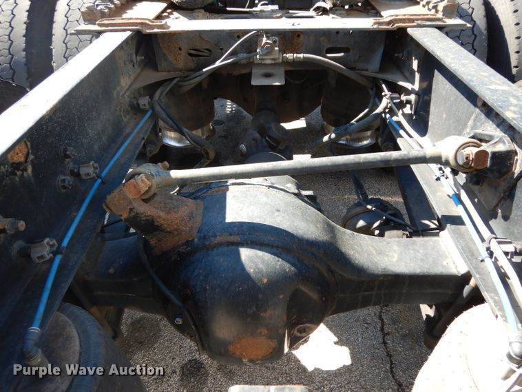 image for item DH5350 2007 Freightliner Columbia  semi truck