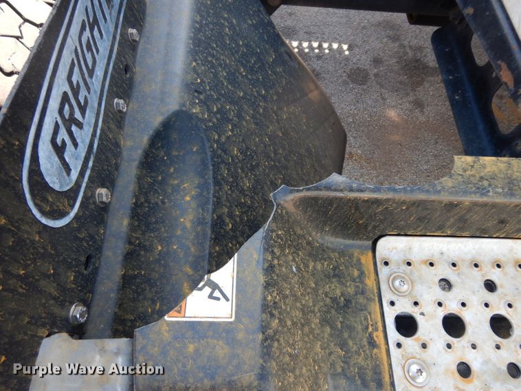 image for item DH5350 2007 Freightliner Columbia  semi truck