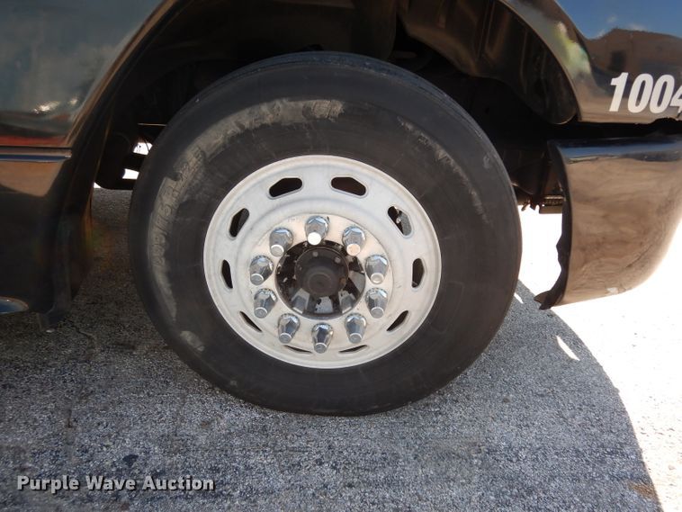 image for item DH5350 2007 Freightliner Columbia  semi truck