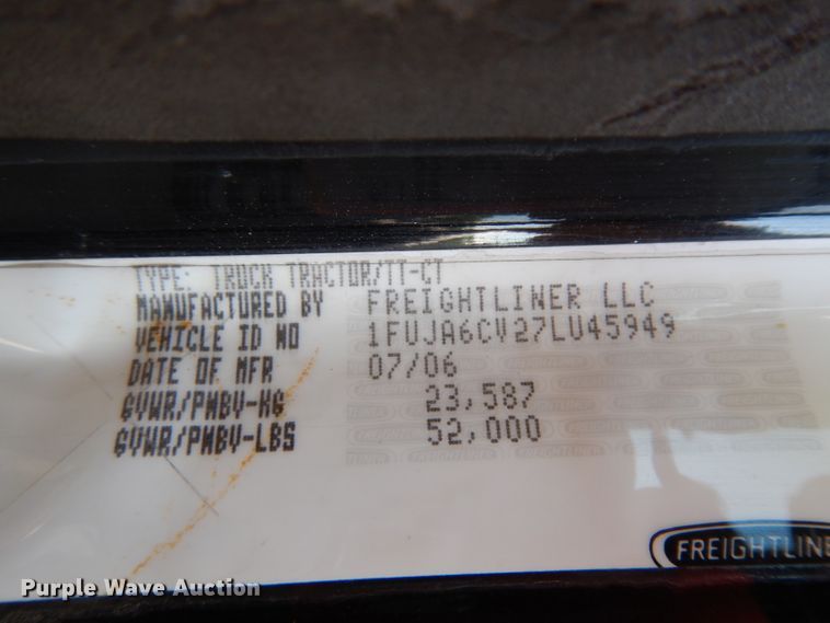 image for item DH5350 2007 Freightliner Columbia  semi truck