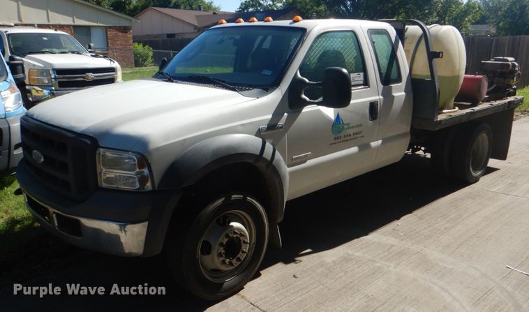 image for item DH5351 2005 Ford F450 Super Duty XL  flatbed truck
