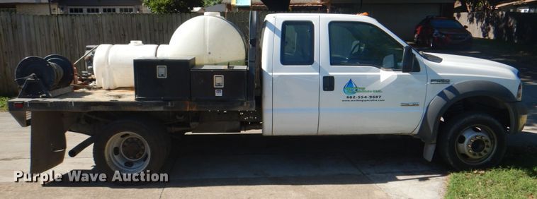 image for item DH5351 2005 Ford F450 Super Duty XL  flatbed truck