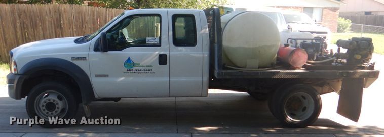 image for item DH5351 2005 Ford F450 Super Duty XL  flatbed truck