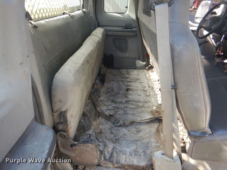 image for item DH5351 2005 Ford F450 Super Duty XL  flatbed truck