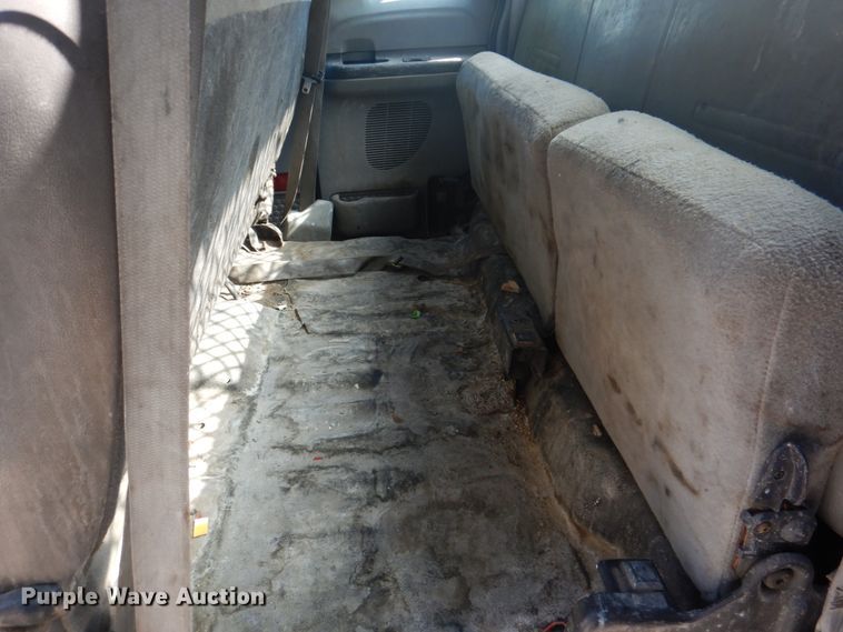 image for item DH5351 2005 Ford F450 Super Duty XL  flatbed truck