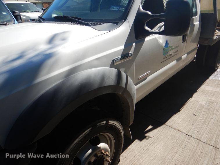 image for item DH5351 2005 Ford F450 Super Duty XL  flatbed truck