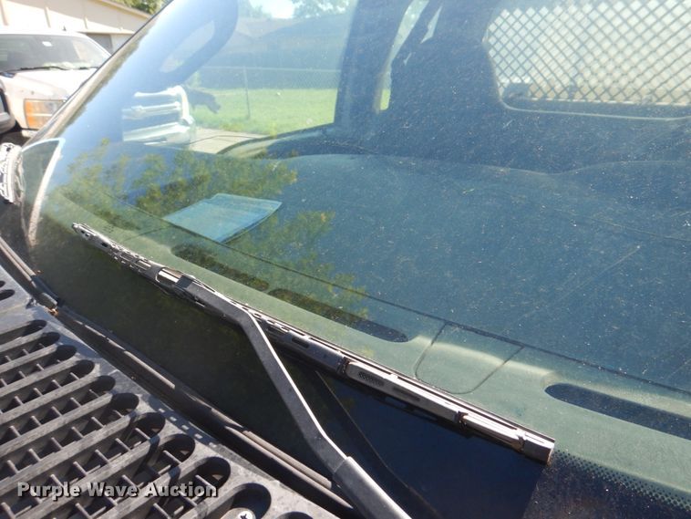 image for item DH5351 2005 Ford F450 Super Duty XL  flatbed truck