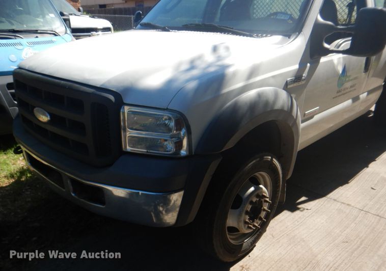 image for item DH5351 2005 Ford F450 Super Duty XL  flatbed truck