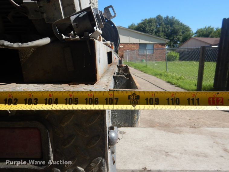 image for item DH5351 2005 Ford F450 Super Duty XL  flatbed truck