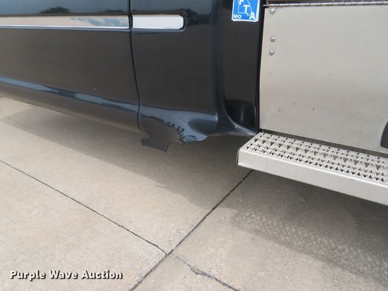 image for item DI2086 2007 Peterbilt 387  semi truck