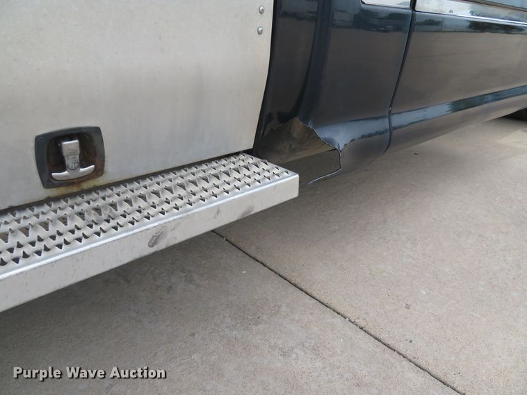 image for item DI2086 2007 Peterbilt 387  semi truck