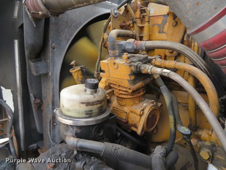 image for item DI2086 2007 Peterbilt 387  semi truck