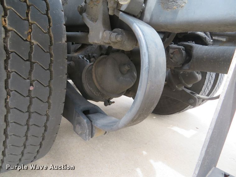 image for item DI2086 2007 Peterbilt 387  semi truck