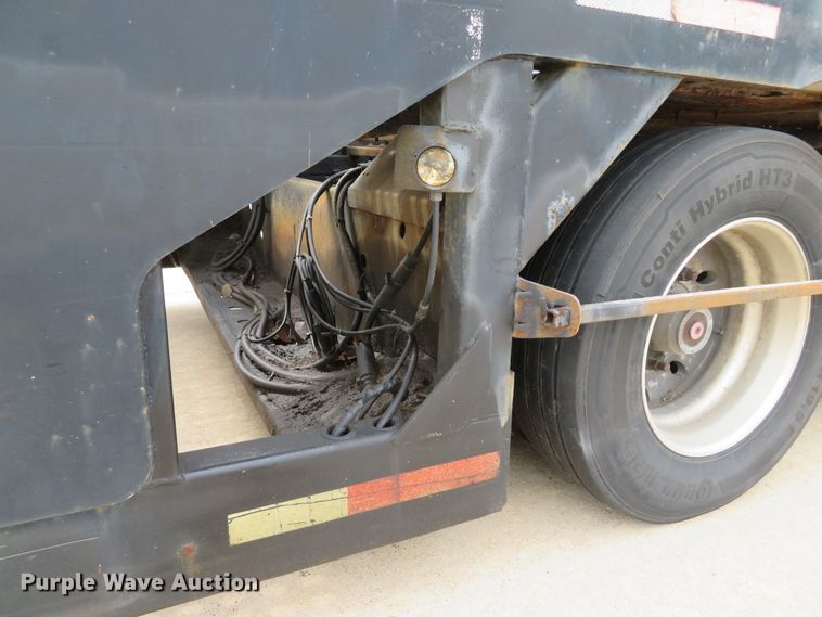 image for item DI2087 2002 Cottrell EZ-5307 Highmount Classic car trailer