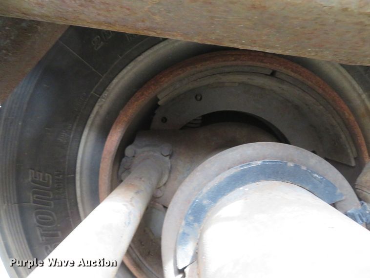 image for item DI2087 2002 Cottrell EZ-5307 Highmount Classic car trailer