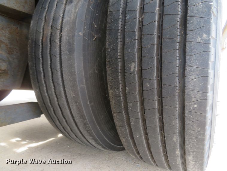 image for item DI2087 2002 Cottrell EZ-5307 Highmount Classic car trailer